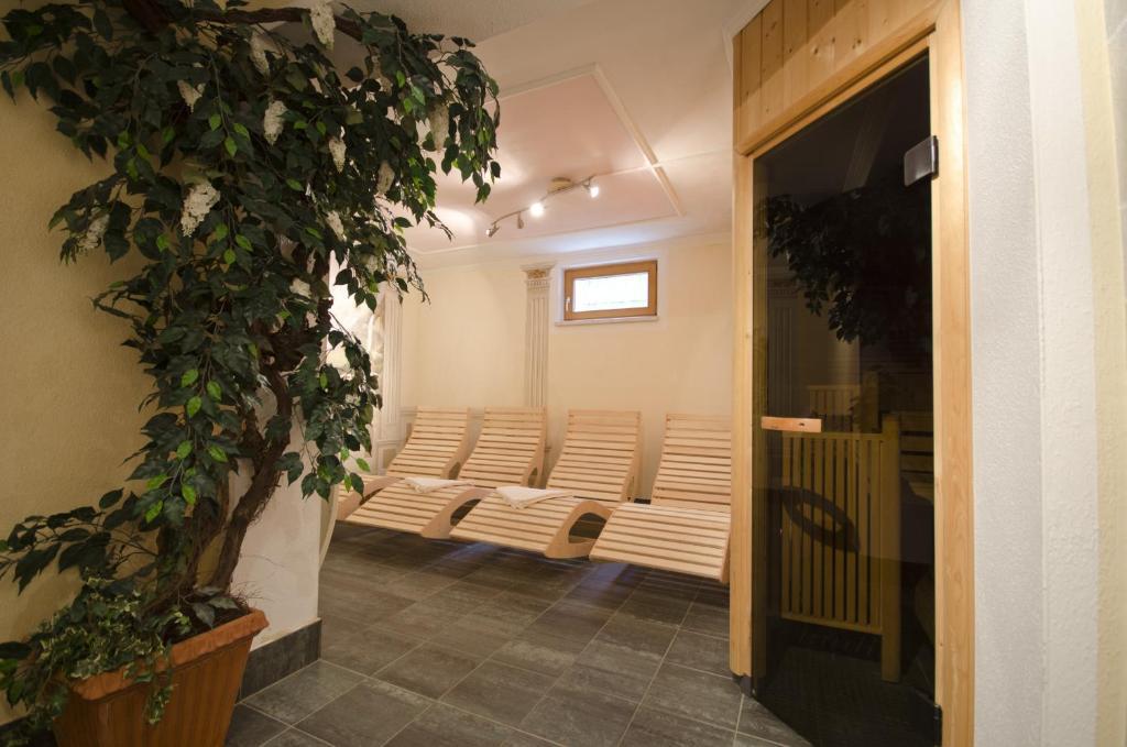 Apart-Pension Wasserfall Нойштифт-им-Штубайталь Экстерьер фото